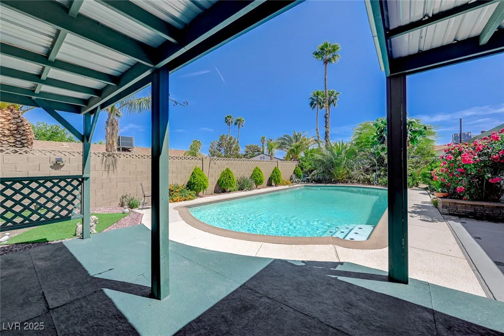 3266 Mountain Spring, Las Vegas, NV 89146