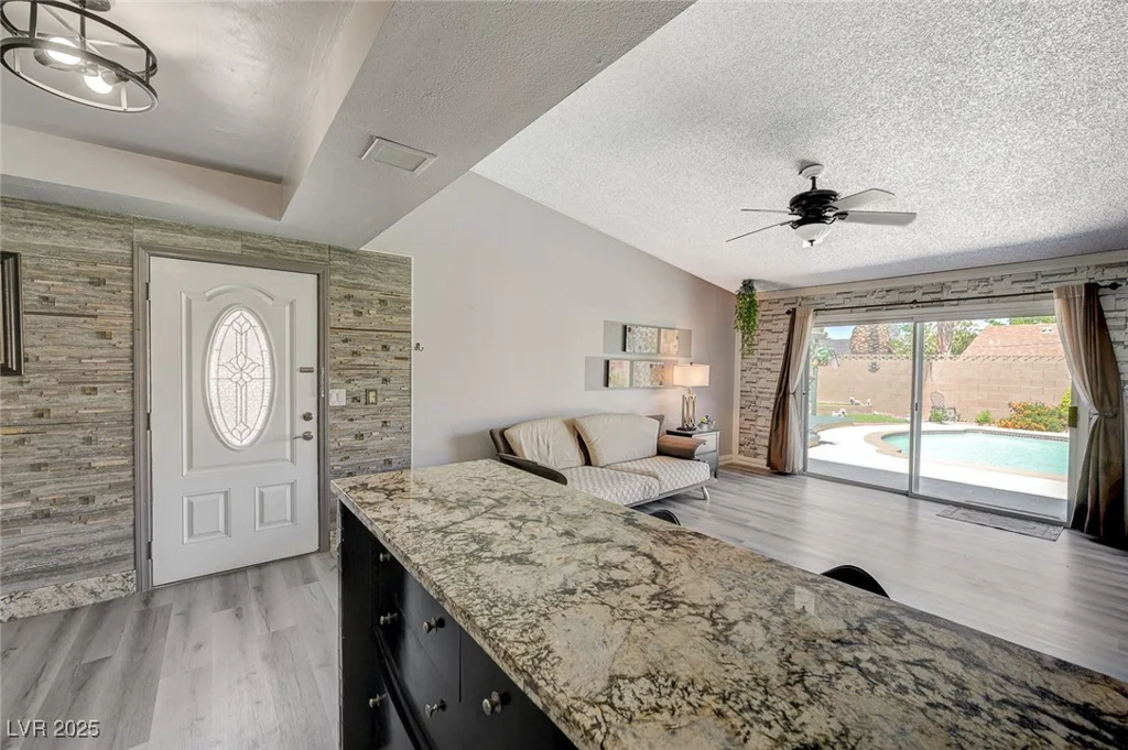 3266 Mountain Spring, Las Vegas, NV 89146