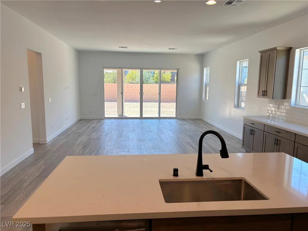 10257 Tumbaga, Las Vegas, NV 89183