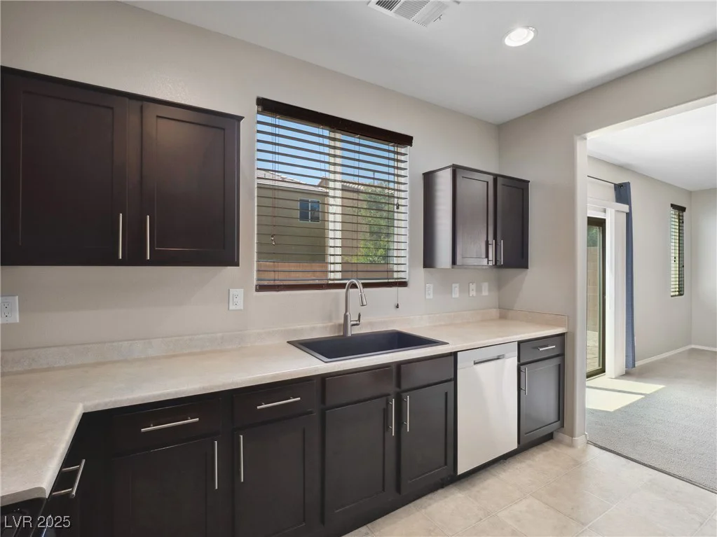 10609 Sand Mountain, Las Vegas, NV 89166