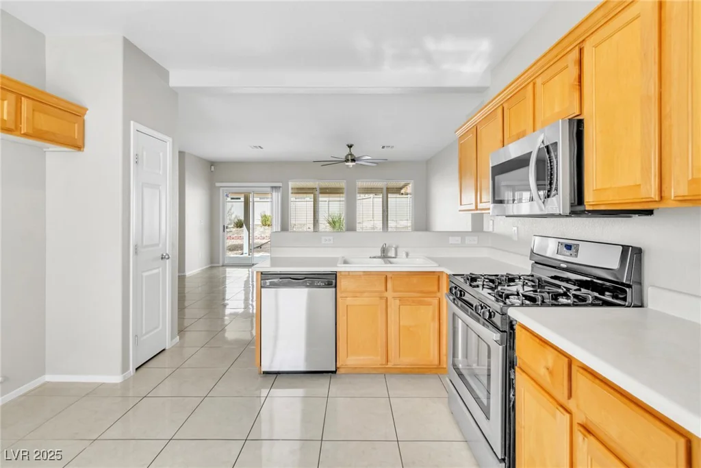 5319 Farley Feather, North Las Vegas, NV 89031