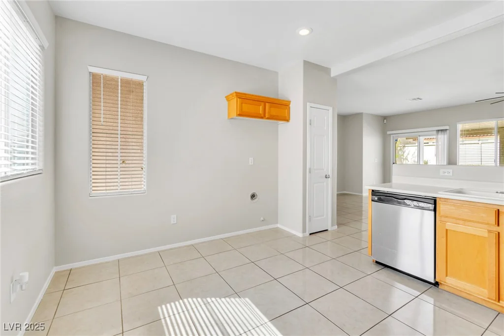 5319 Farley Feather, North Las Vegas, NV 89031