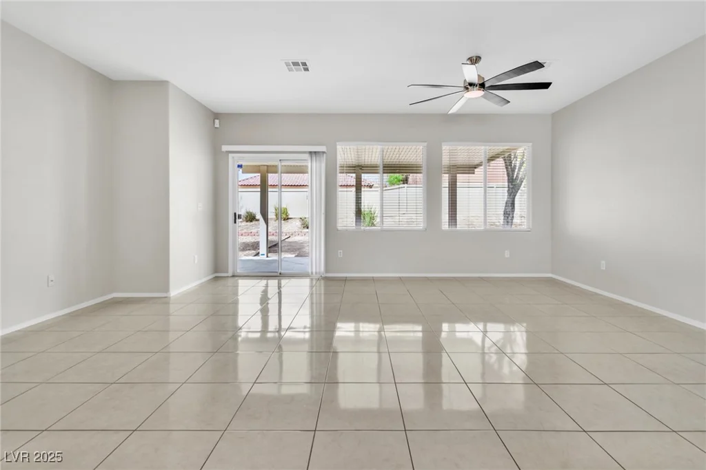 5319 Farley Feather, North Las Vegas, NV 89031