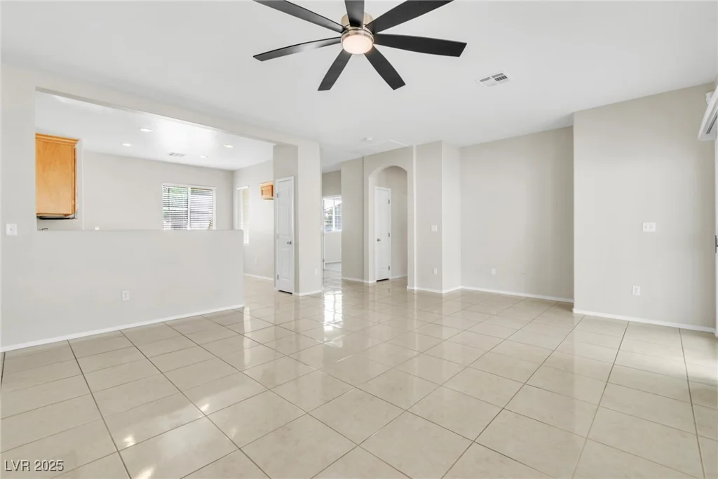 5319 Farley Feather, North Las Vegas, NV 89031