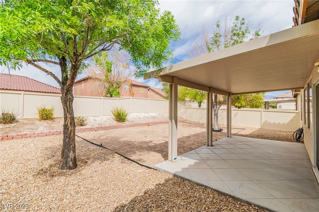 5319 Farley Feather, North Las Vegas, NV 89031