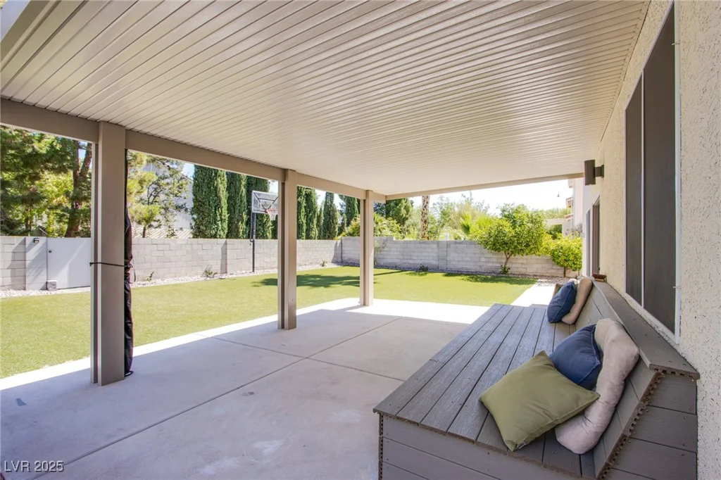 1508 Silver Knoll, Las Vegas, NV 89123