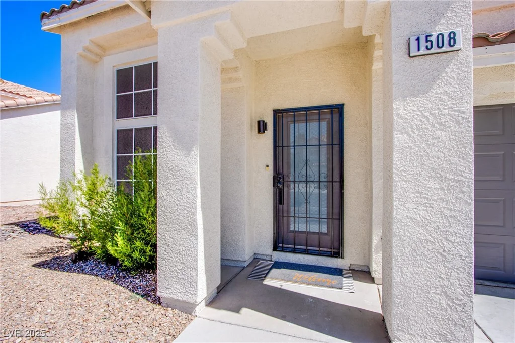 1508 Silver Knoll, Las Vegas, NV 89123