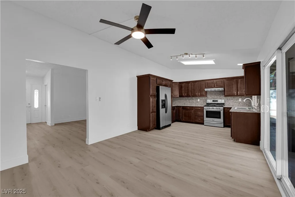 6408 Shawnee, Las Vegas, NV 89107