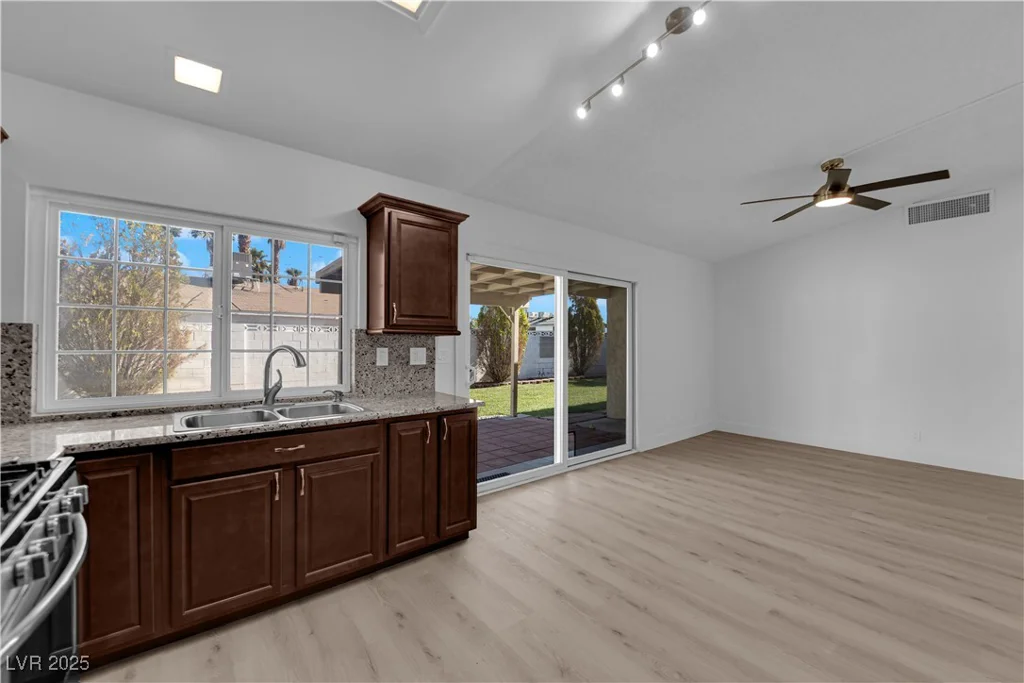 6408 Shawnee, Las Vegas, NV 89107