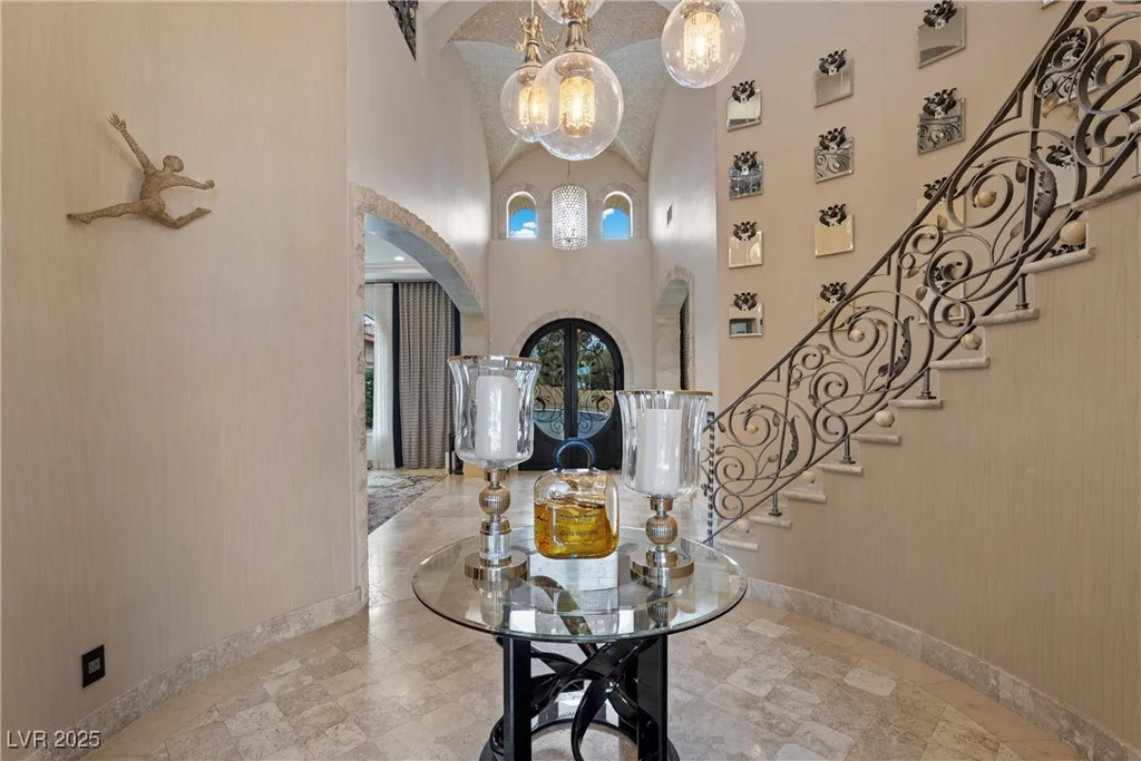 9301 Verlaine, Las Vegas, NV 89145