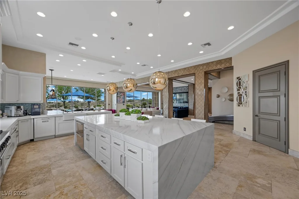 9301 Verlaine, Las Vegas, NV 89145