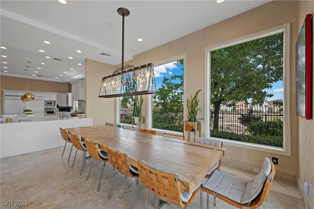 9301 Verlaine, Las Vegas, NV 89145