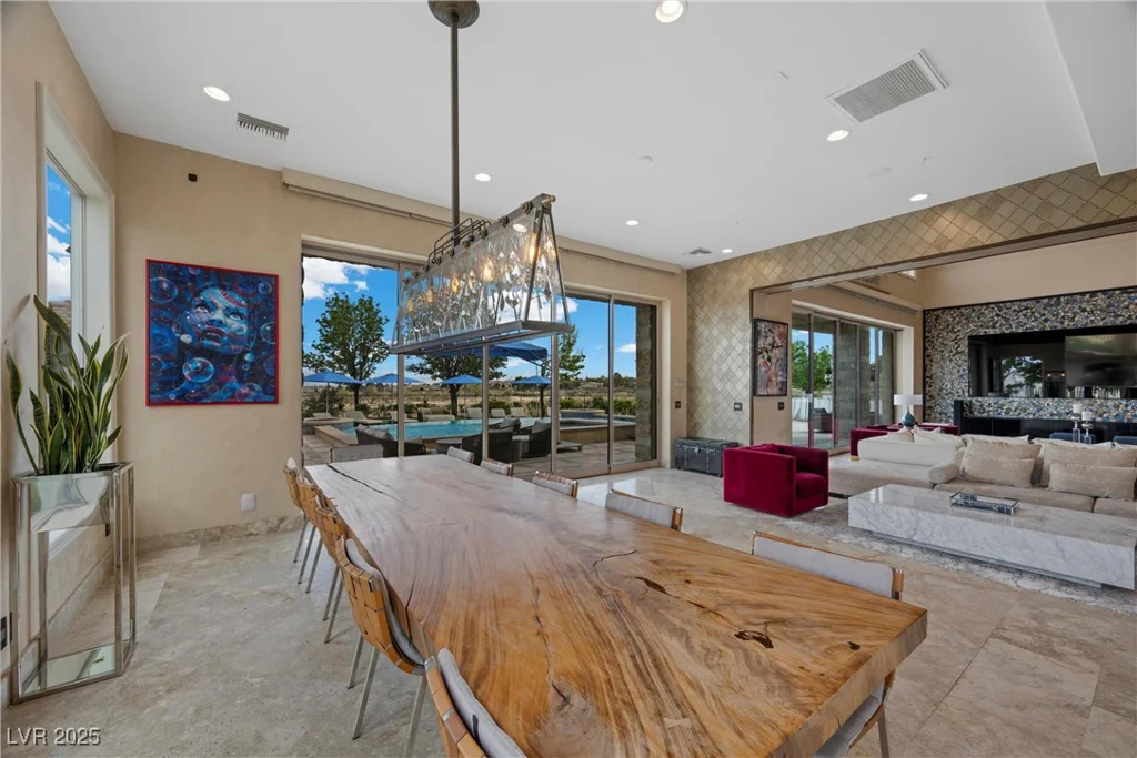 9301 Verlaine, Las Vegas, NV 89145