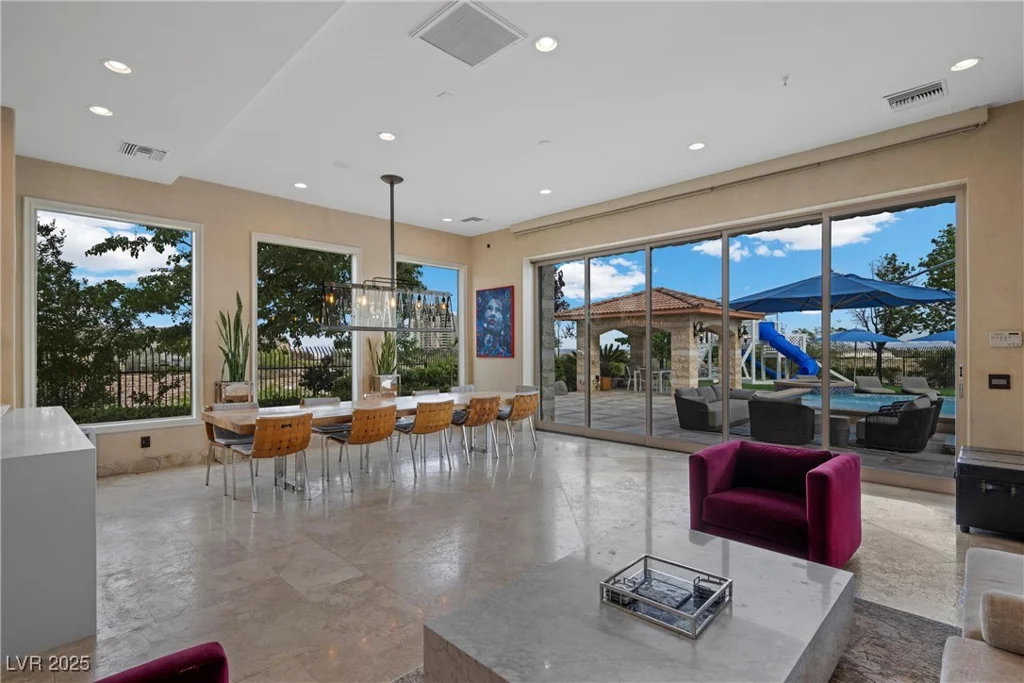 9301 Verlaine, Las Vegas, NV 89145