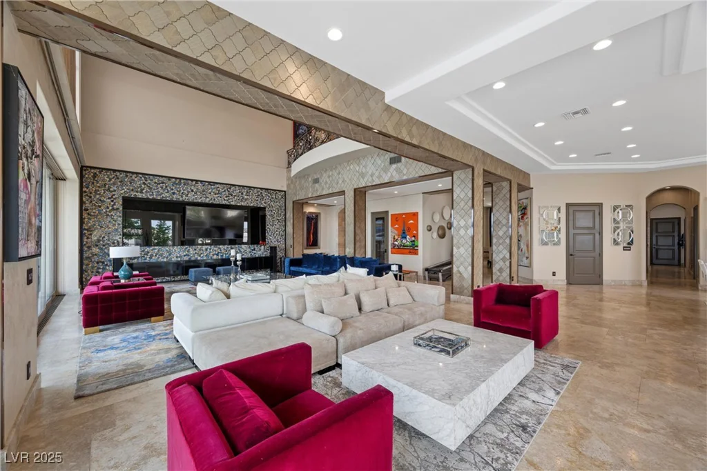 9301 Verlaine, Las Vegas, NV 89145