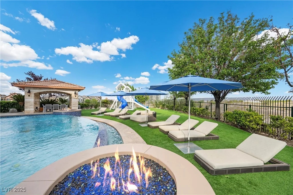 9301 Verlaine, Las Vegas, NV 89145