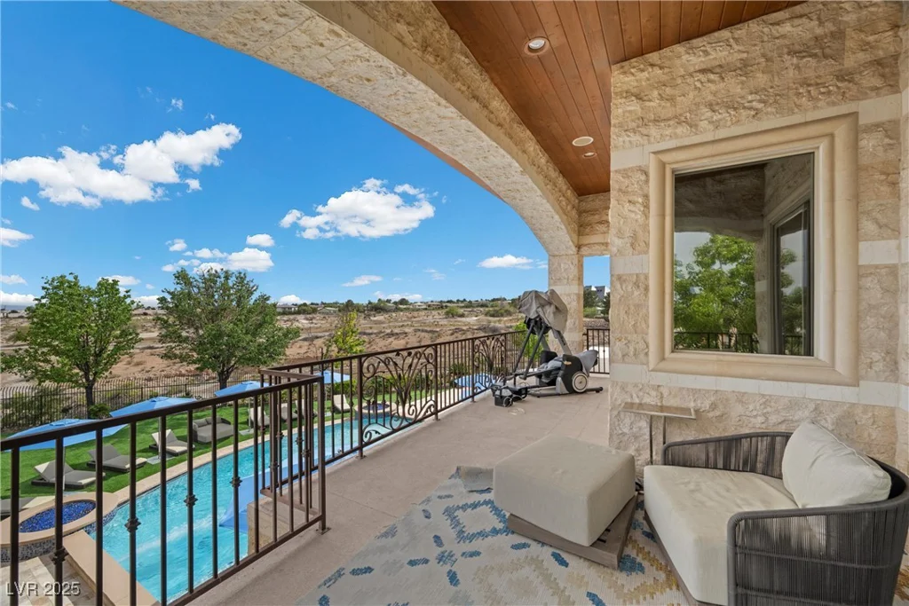 9301 Verlaine, Las Vegas, NV 89145