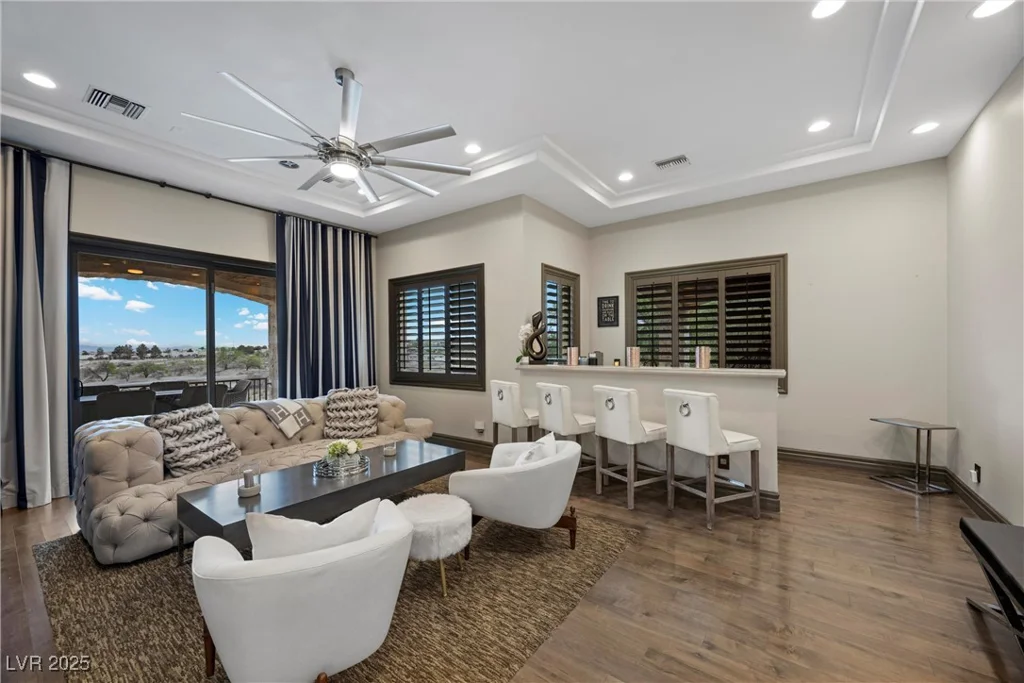 9301 Verlaine, Las Vegas, NV 89145
