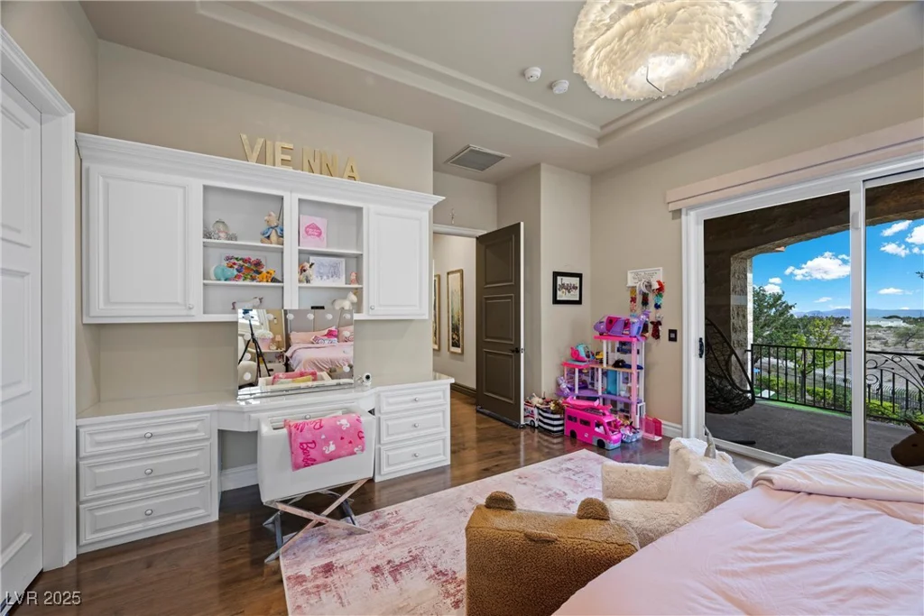 9301 Verlaine, Las Vegas, NV 89145
