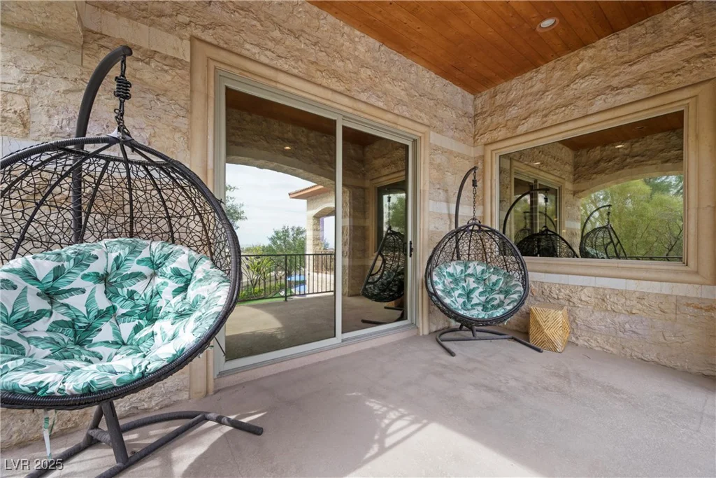 9301 Verlaine, Las Vegas, NV 89145