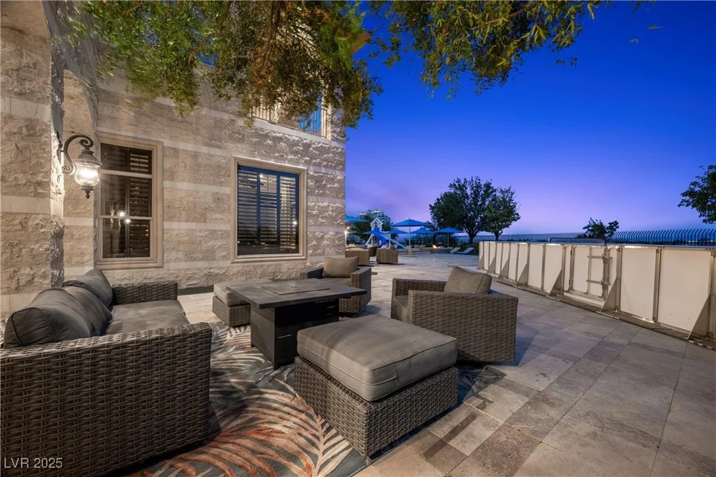 9301 Verlaine, Las Vegas, NV 89145