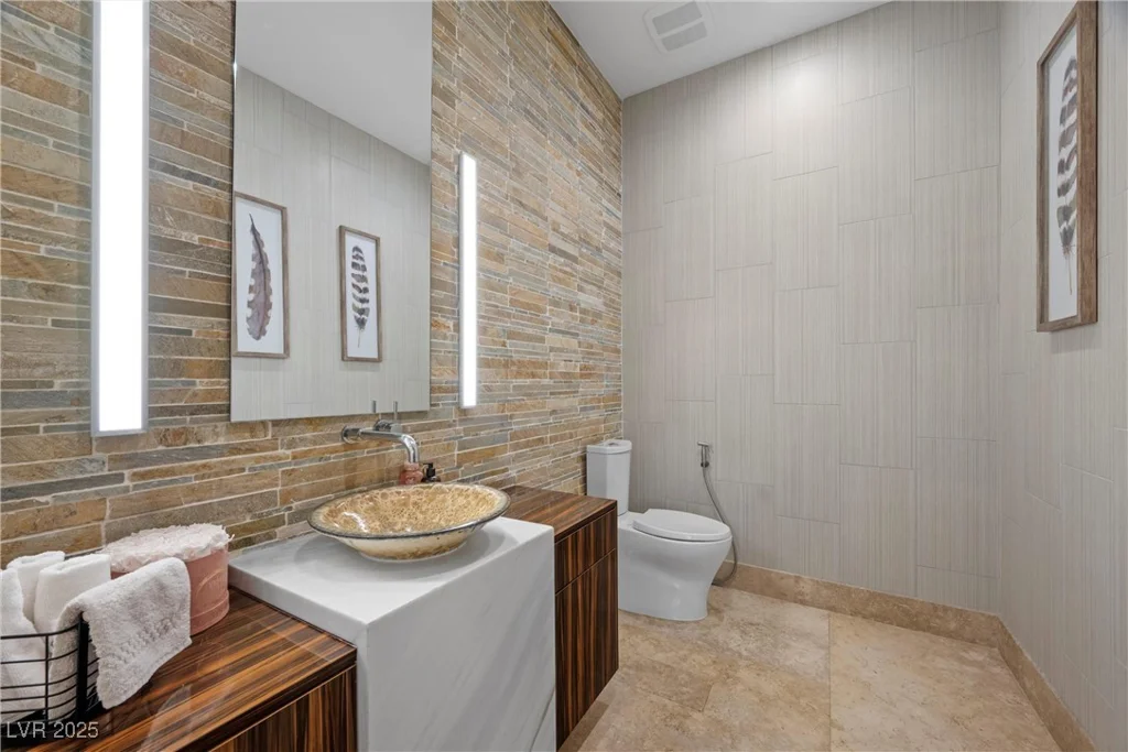 9301 Verlaine, Las Vegas, NV 89145