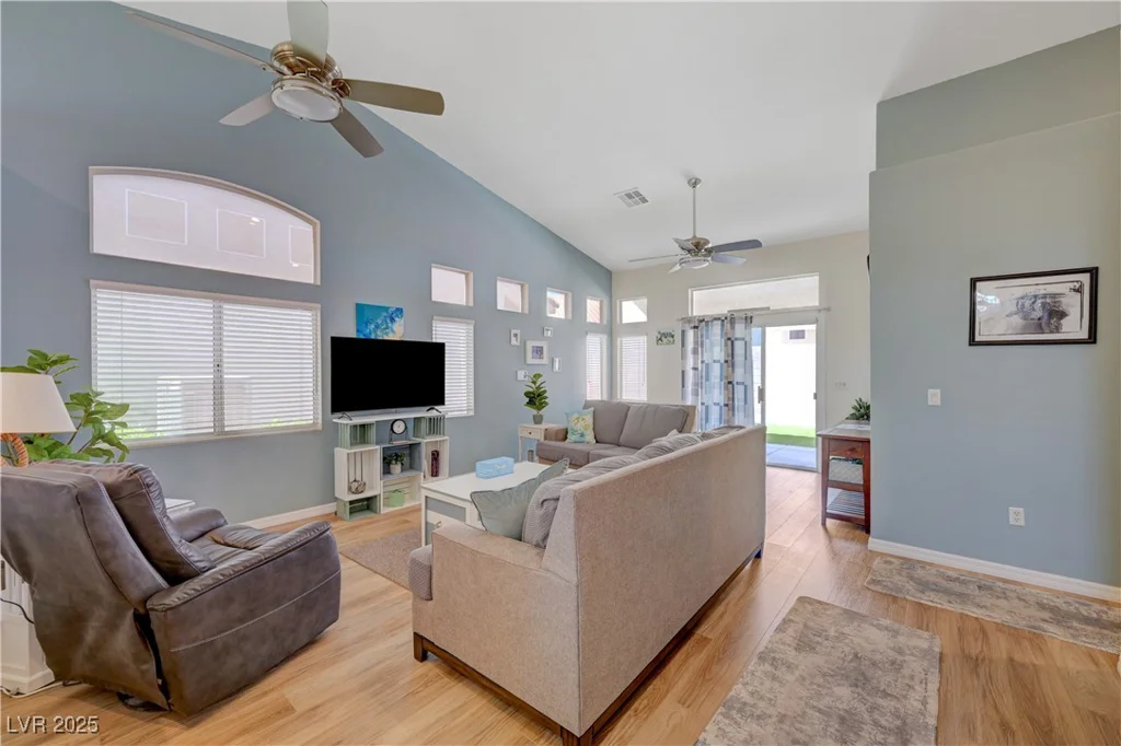9724 Canyon Walk, Las Vegas, NV 89147