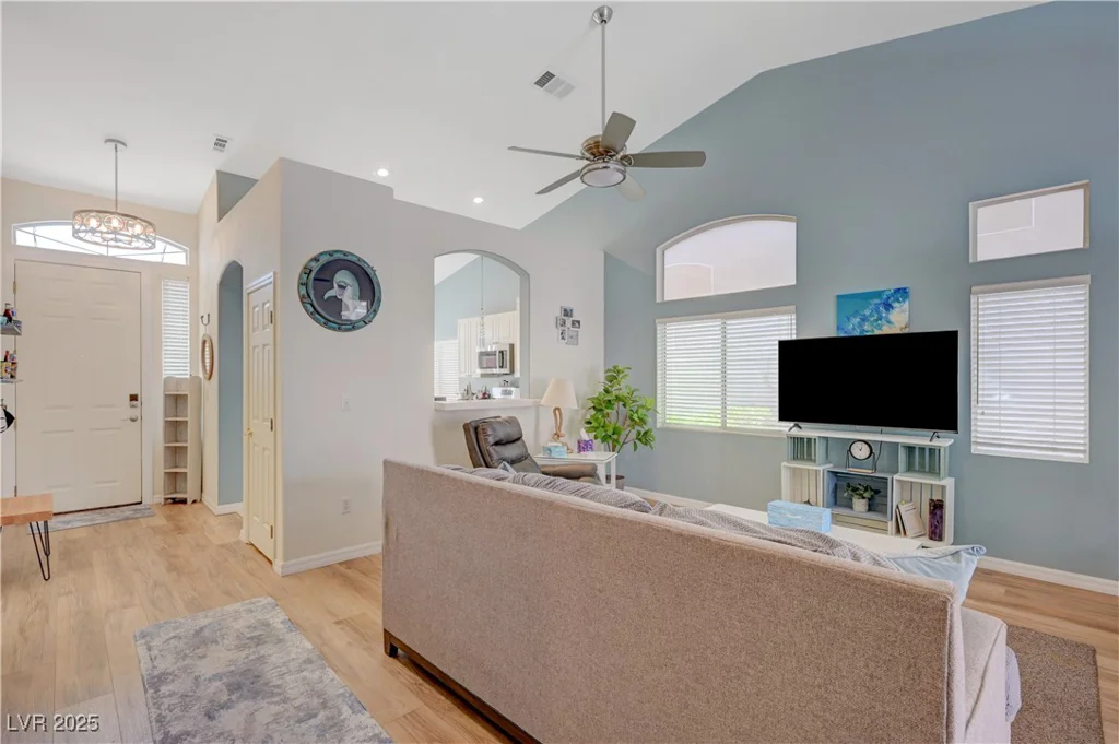 9724 Canyon Walk, Las Vegas, NV 89147