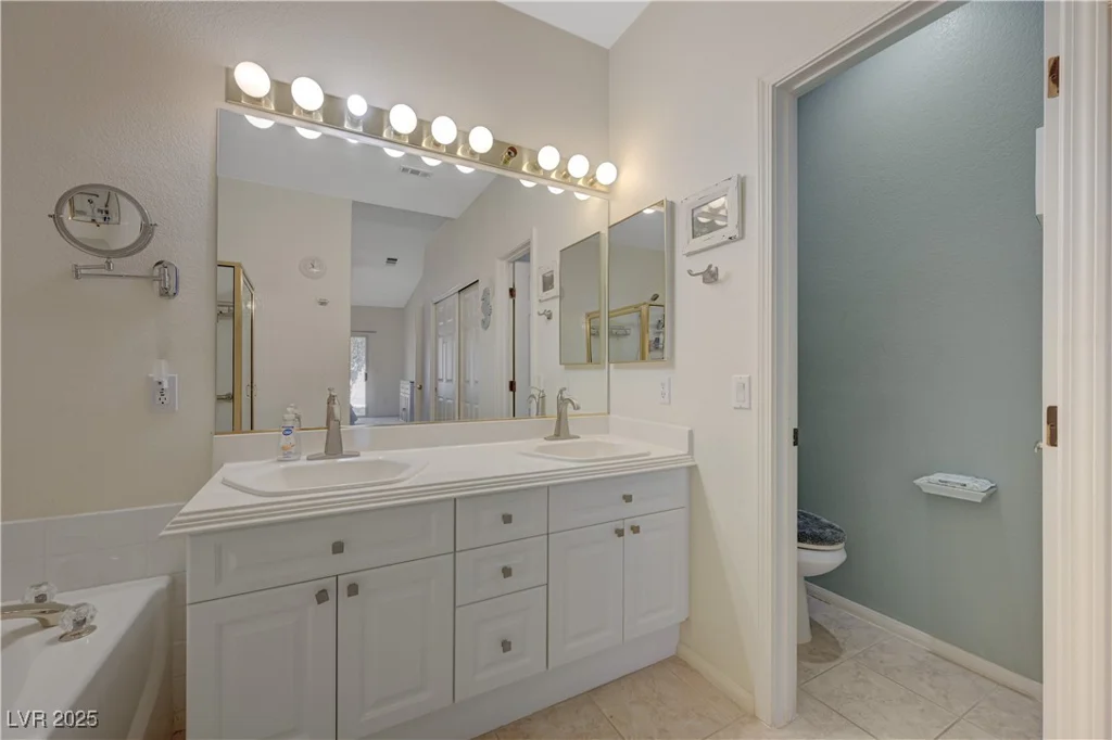 9724 Canyon Walk, Las Vegas, NV 89147