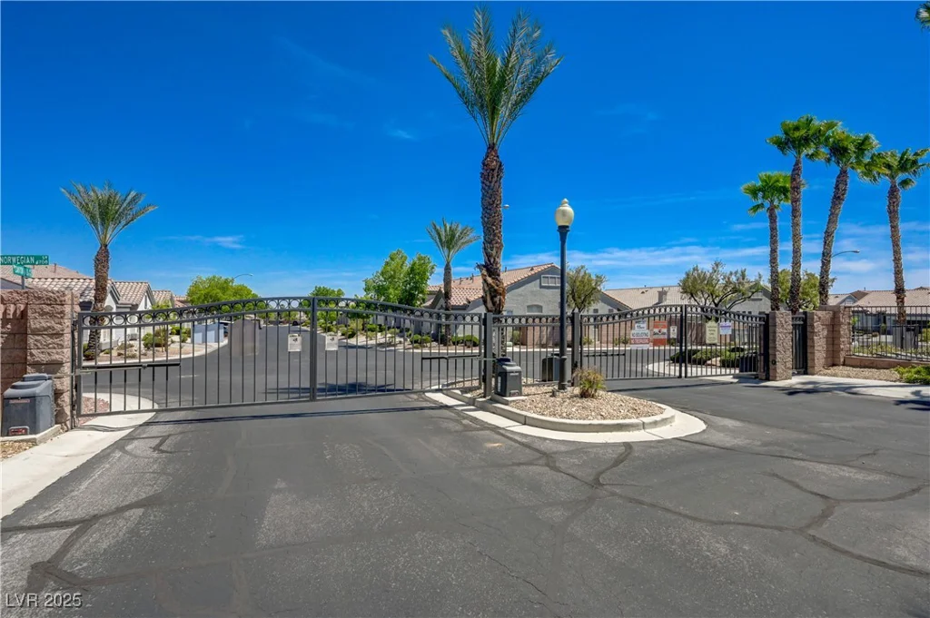 9724 Canyon Walk, Las Vegas, NV 89147