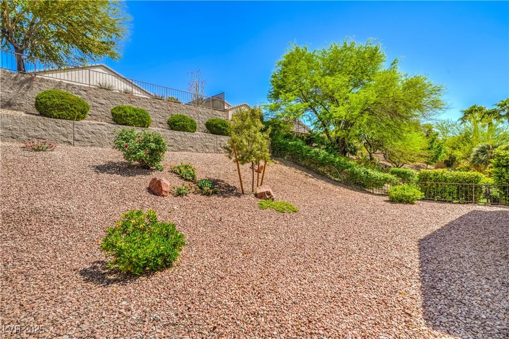 2539 Stardust Valley, Henderson, NV 89044