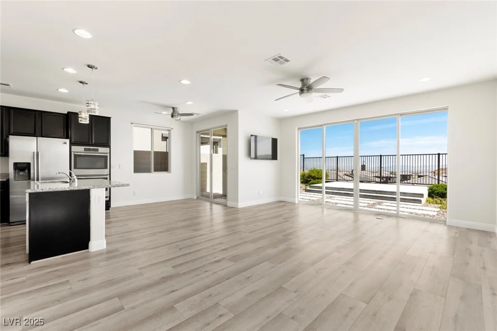12524 Skylight View, Las Vegas, NV 89138