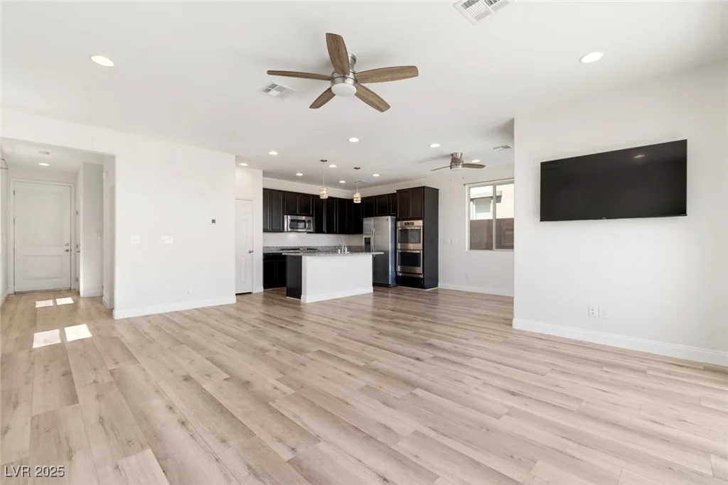 12524 Skylight View, Las Vegas, NV 89138