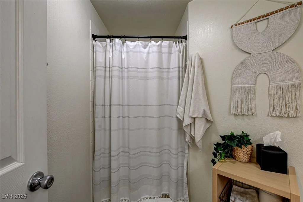 6236 Desert Haven, Las Vegas, NV 89130