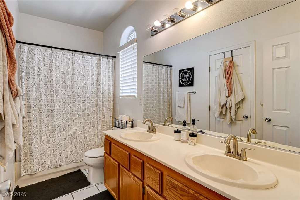 6236 Desert Haven, Las Vegas, NV 89130