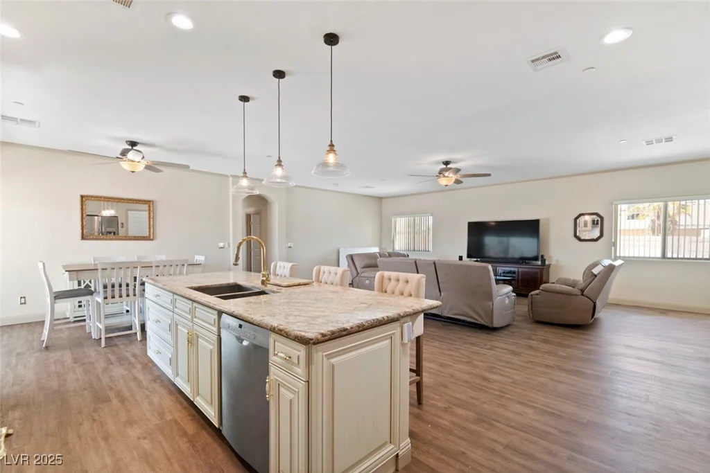 5315 Fort Apache, Las Vegas, NV 89149