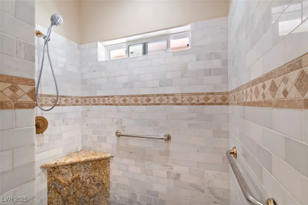5315 Fort Apache, Las Vegas, NV 89149