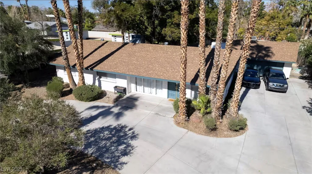 4012 Vegas, Las Vegas, NV 89108