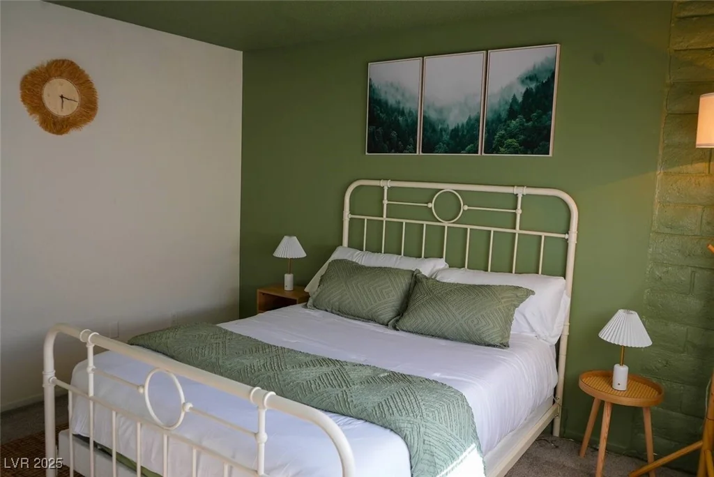 4012 Vegas, Las Vegas, NV 89108
