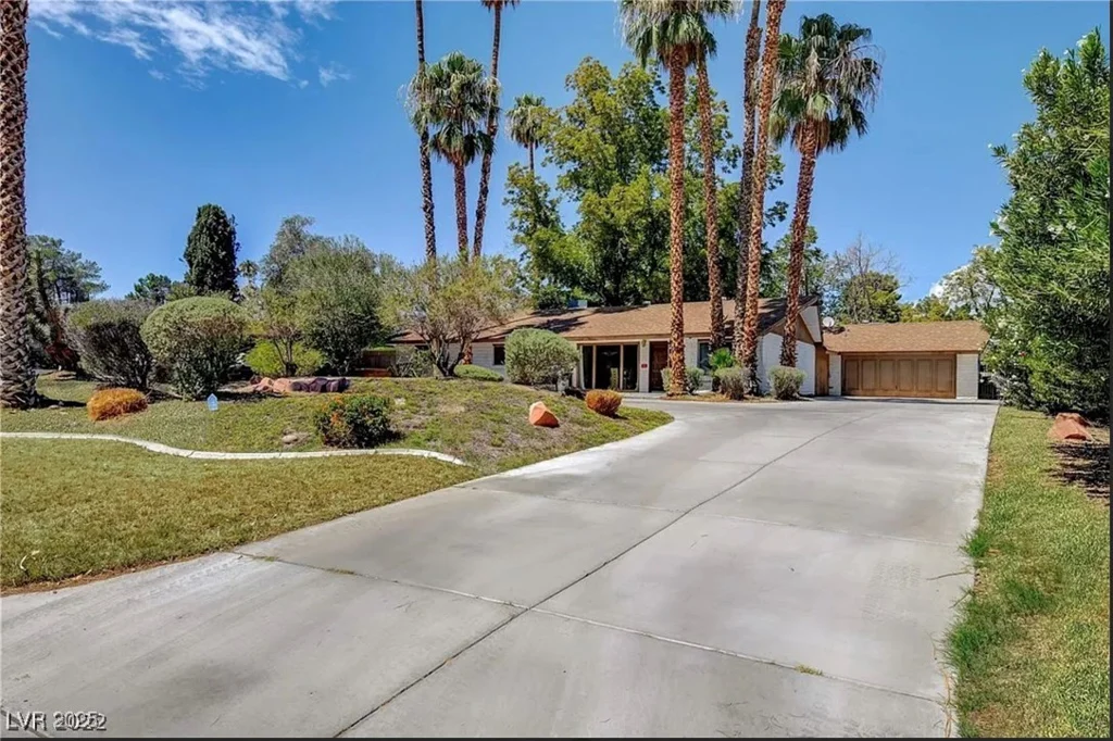 4012 Vegas, Las Vegas, NV 89108