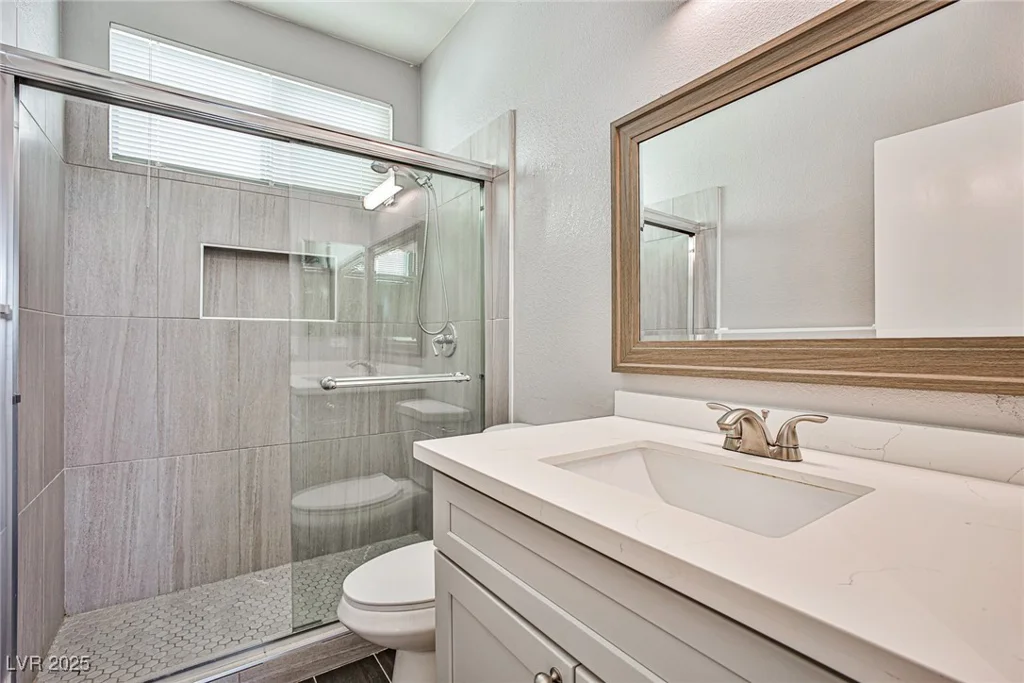 5575 Cresent Valley, Las Vegas, NV 89148