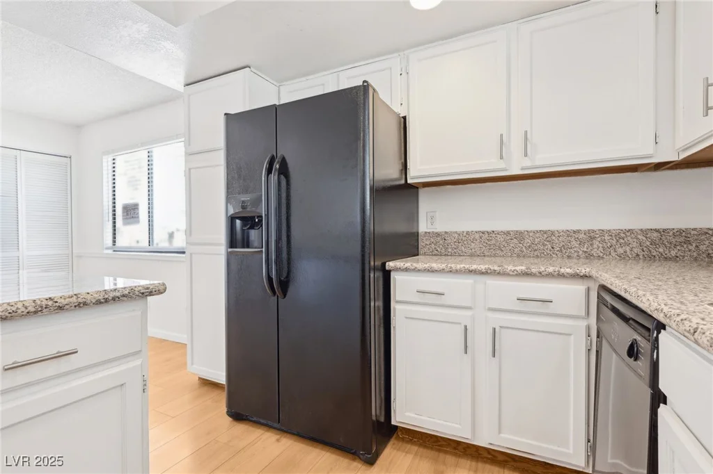 6711 Charleston, Las Vegas, NV 89146