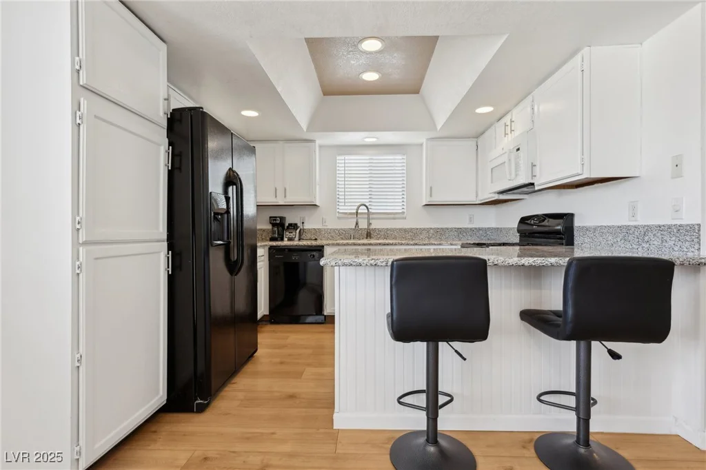 6711 Charleston, Las Vegas, NV 89146