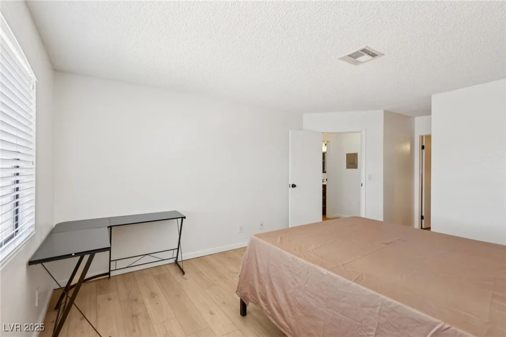 6711 Charleston, Las Vegas, NV 89146