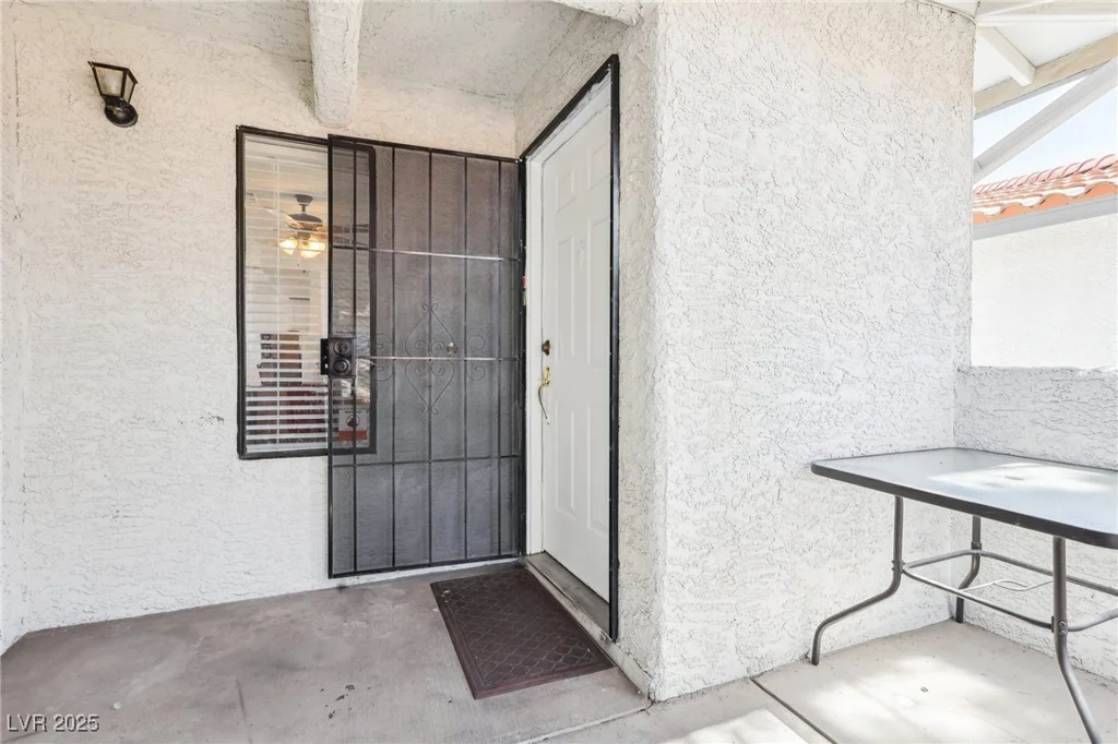6711 Charleston, Las Vegas, NV 89146
