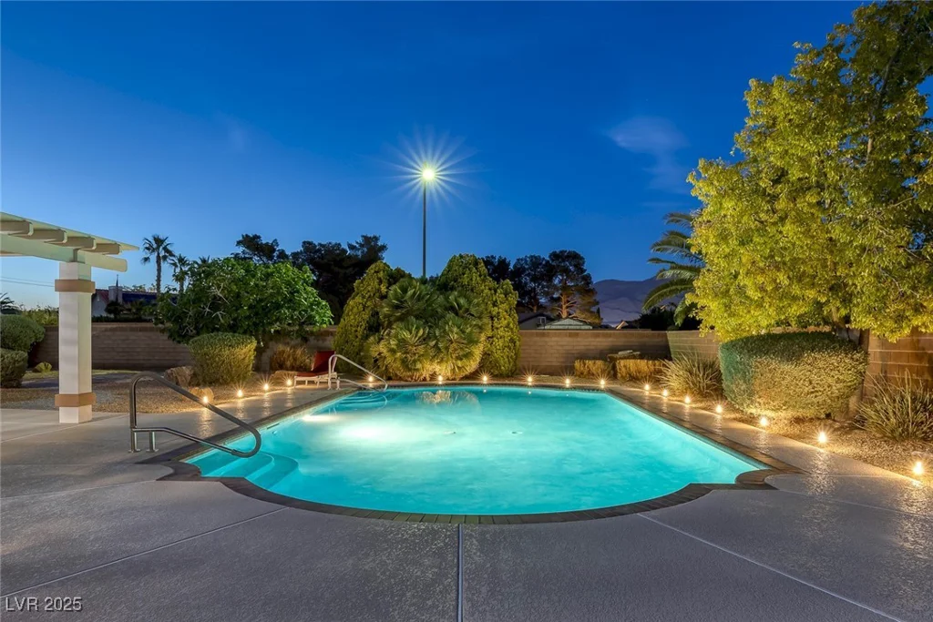 5858 Majestic Tide, Las Vegas, NV 89131