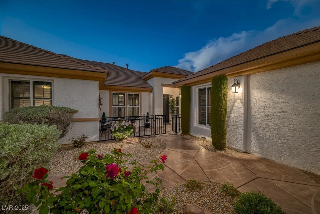 5858 Majestic Tide, Las Vegas, NV 89131