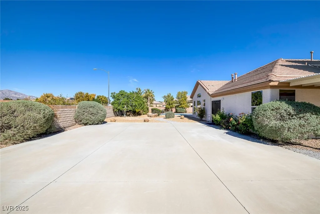 5858 Majestic Tide, Las Vegas, NV 89131