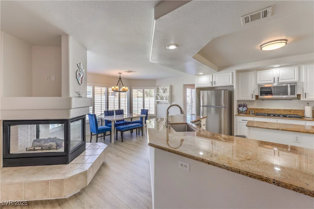 9124 Sapphire Ridge, Las Vegas, NV 89129