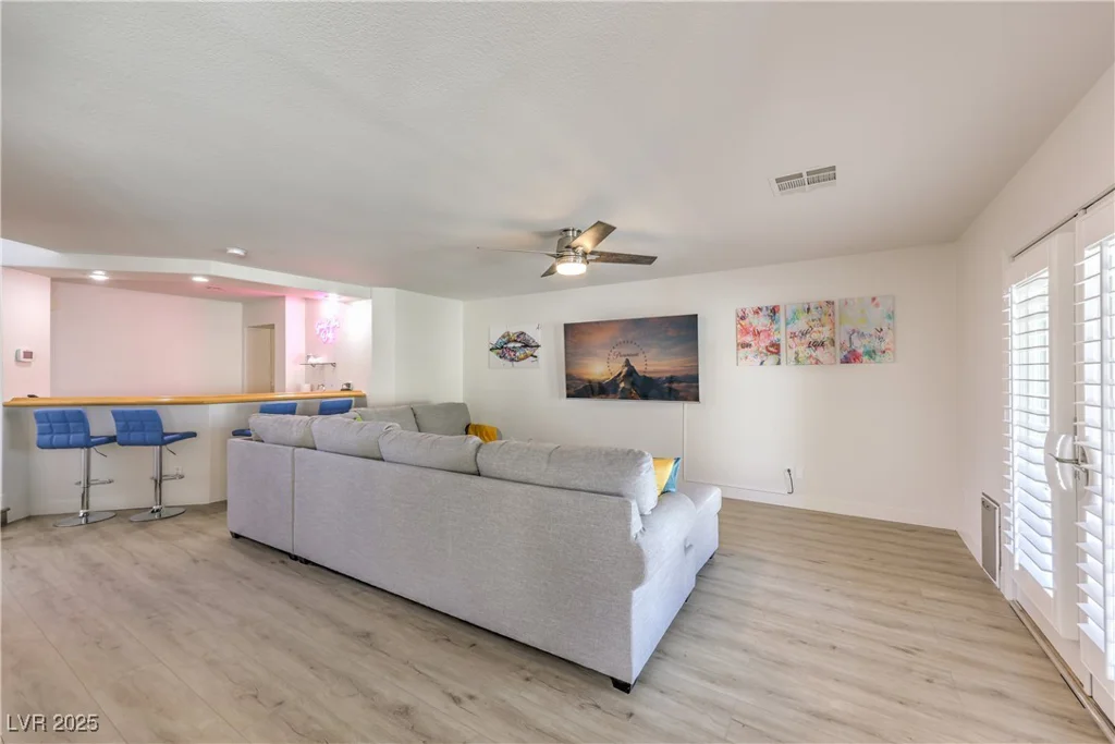 9124 Sapphire Ridge, Las Vegas, NV 89129